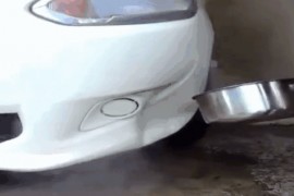 修复汽车小凹痕居然用开水烫(图文教程)