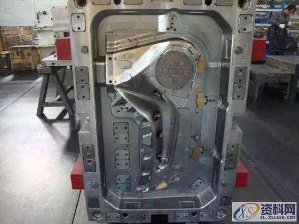 汽车左后门板大型注塑模具设计技巧与步骤,模具设计,注塑,步骤,第6张
